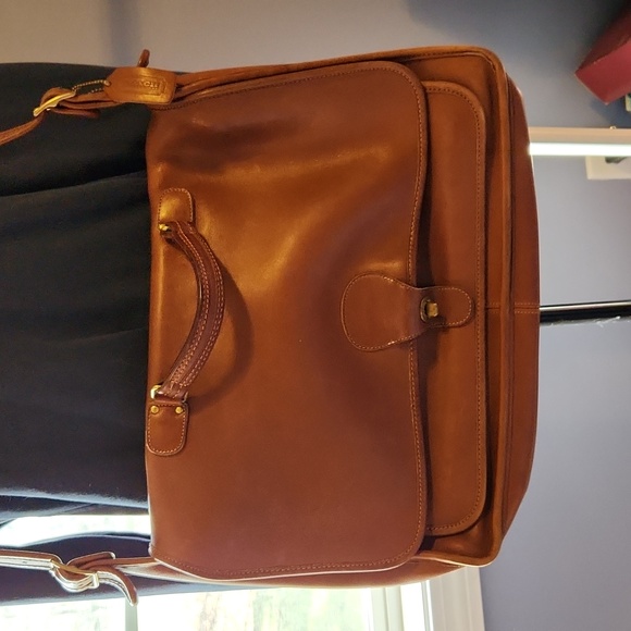 Coach shoulder bag from late 80's, brown leather. Great work bag! - Picture 1 of 9